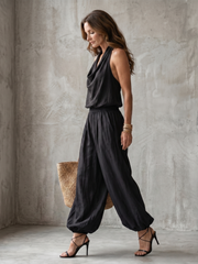 Astrid | Neckholder-Set mit Drapee-Top und weiter Hose – Ansicht 01