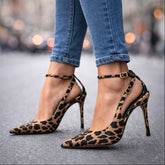 Ernestine | Spitze Stiletto-Pumps mit Knöchelriemen – Ansicht 09