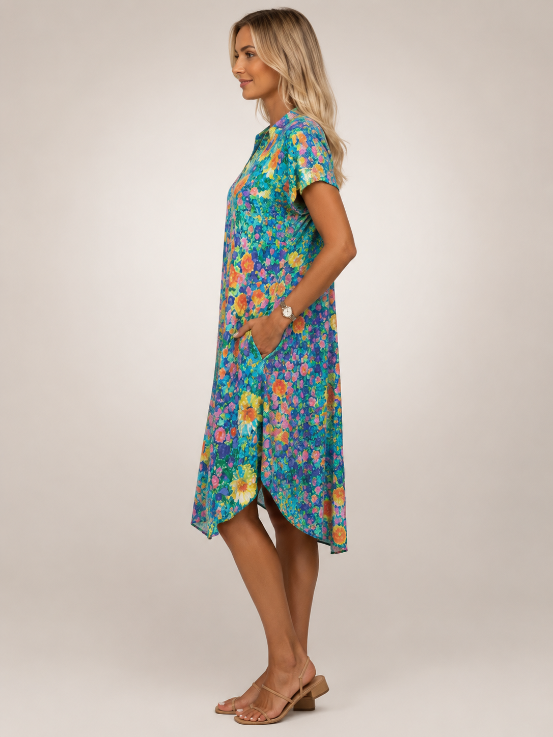 Klara | Geblümtes Mini-Hemdkleid mit V-Ausschnitt