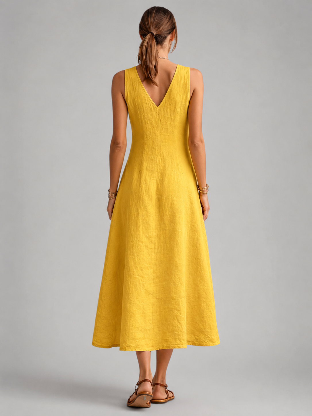Greta | Maxikleid aus Leinen mit Knopfleiste