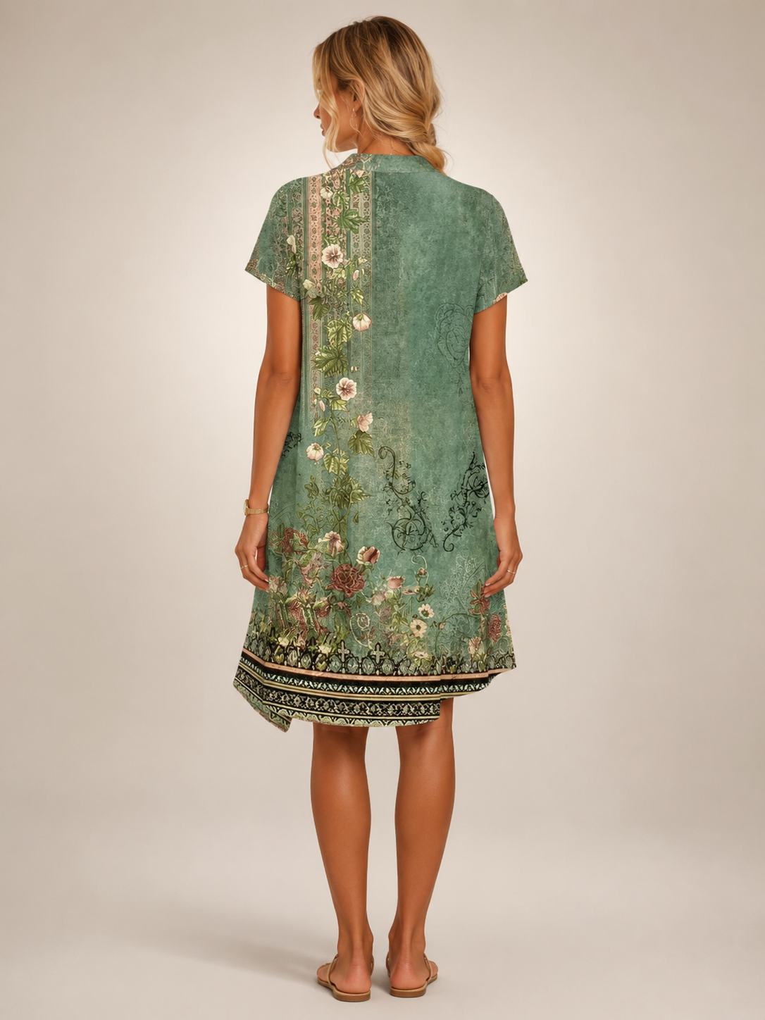 Klara | Geblümtes Mini-Hemdkleid mit V-Ausschnitt