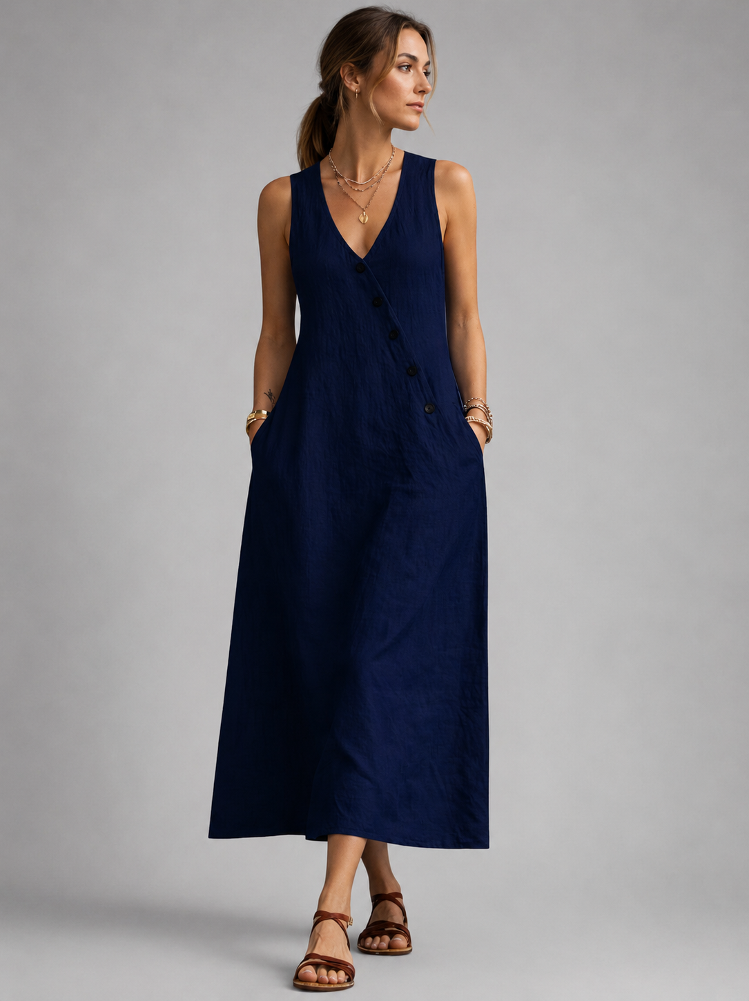 Greta | Maxikleid aus Leinen mit Knopfleiste