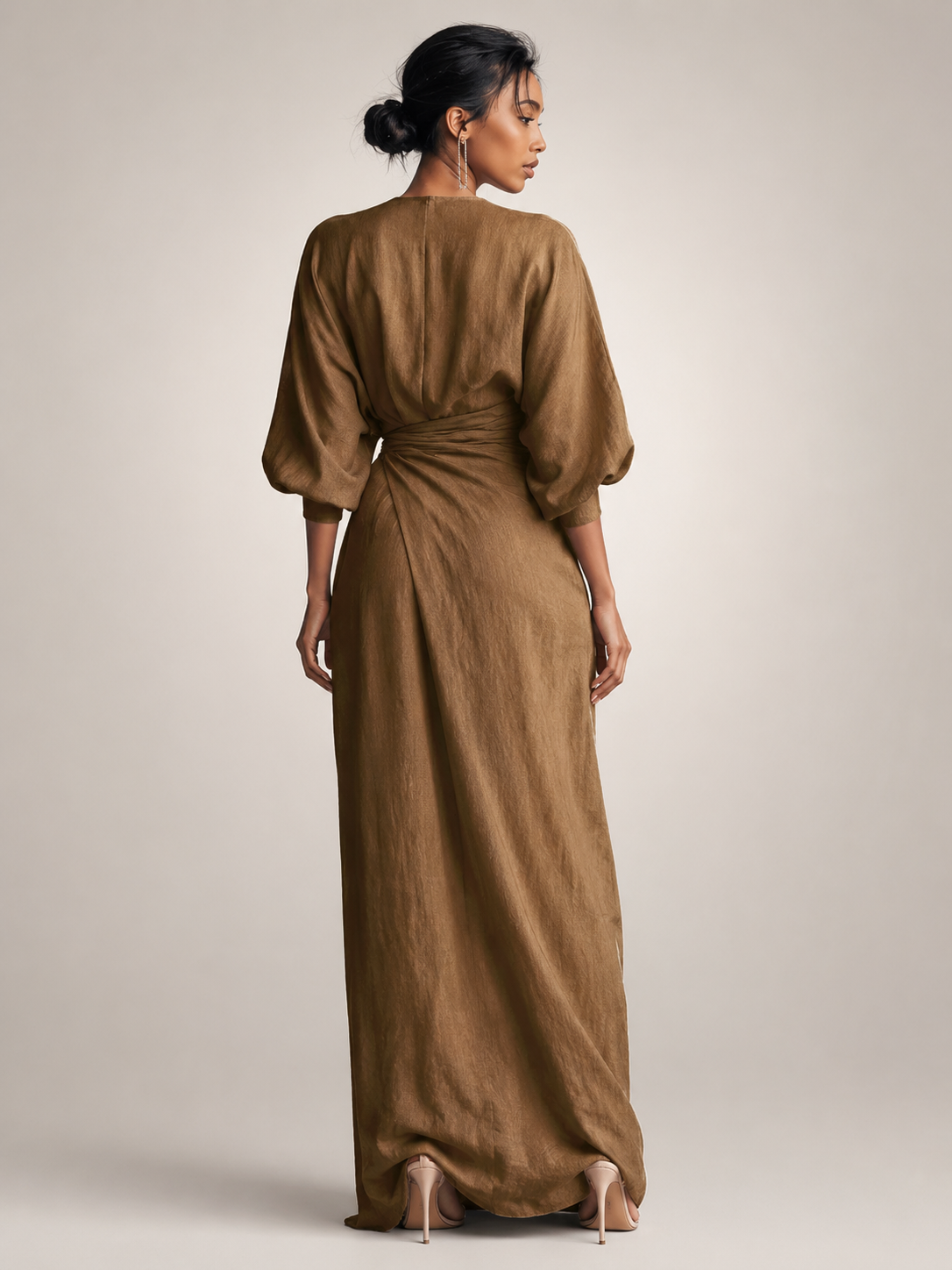 Leonore | Minimalistisches Leinen-Maxikleid mit V-Ausschnitt