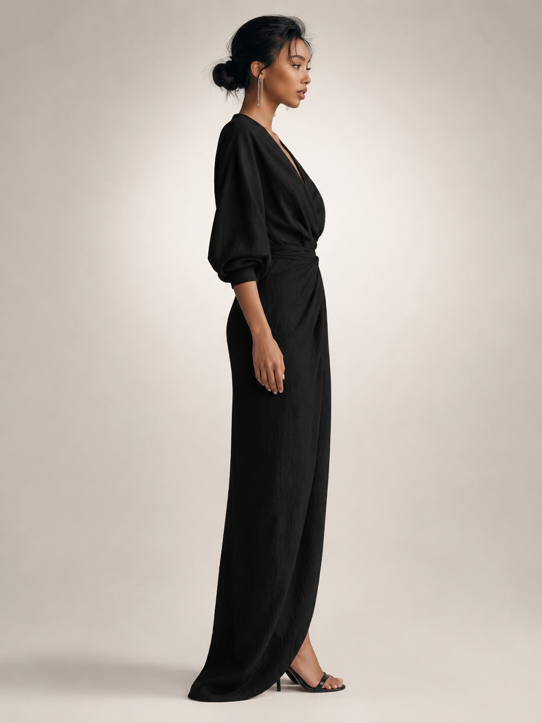 Leonore | Minimalistisches Leinen-Maxikleid mit V-Ausschnitt