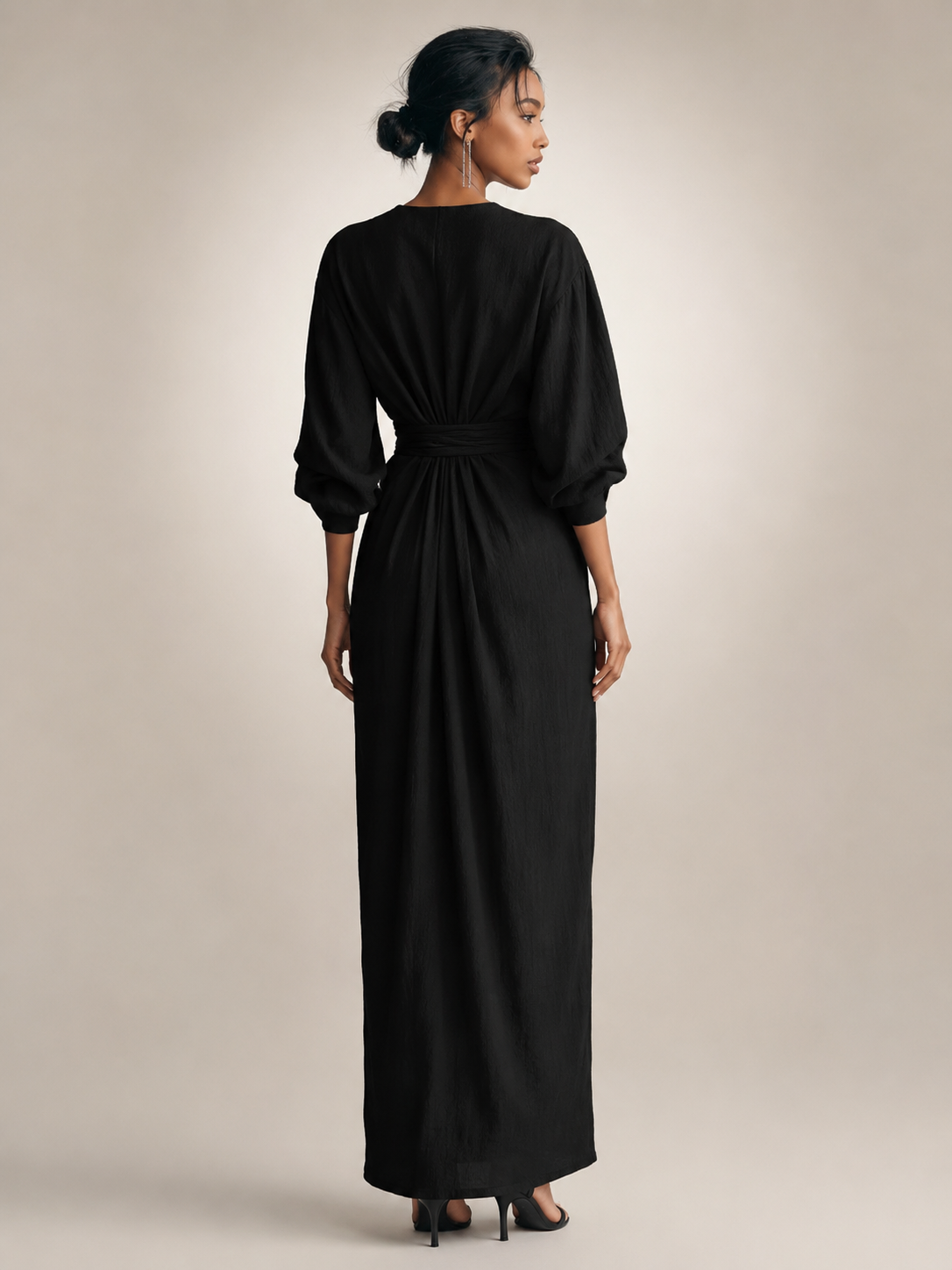 Leonore | Minimalistisches Leinen-Maxikleid mit V-Ausschnitt