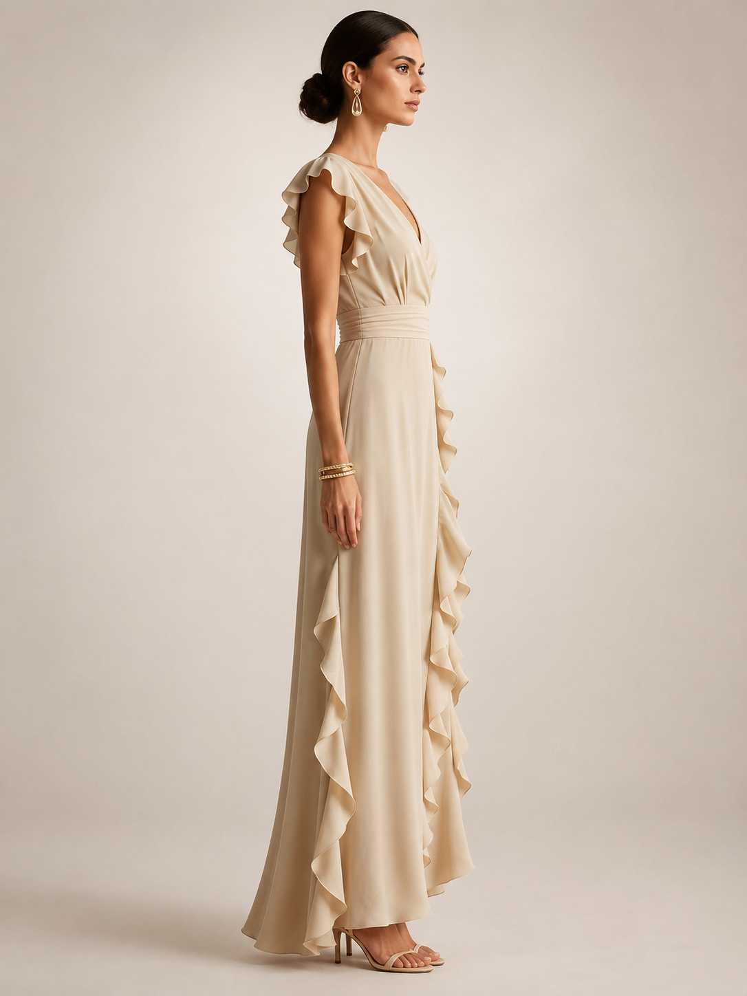 Gerhild | Plissee-Abendkleid mit V-Ausschnitt und kurzen Ärmeln