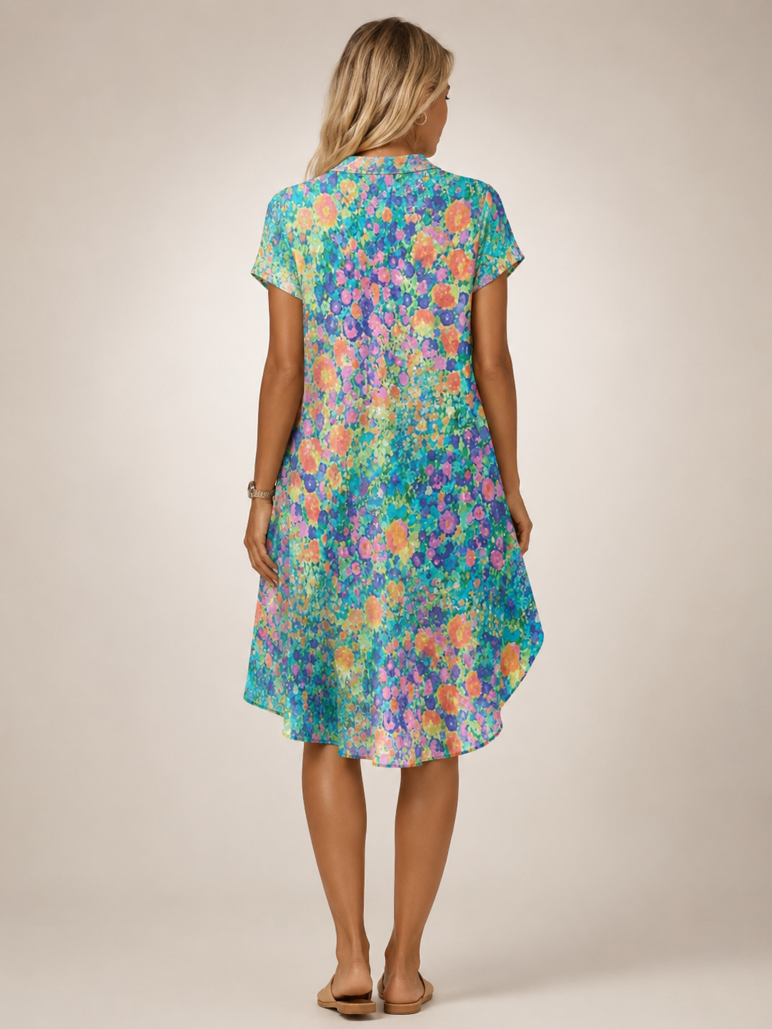 Klara | Geblümtes Mini-Hemdkleid mit V-Ausschnitt