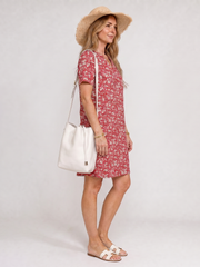 Friederike-Kleid-mit-V-Ausschnitt-und-Print-01
