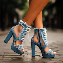 Brunhilde | Plateau-Sandalette mit Denim & Fransen – Ansicht 01