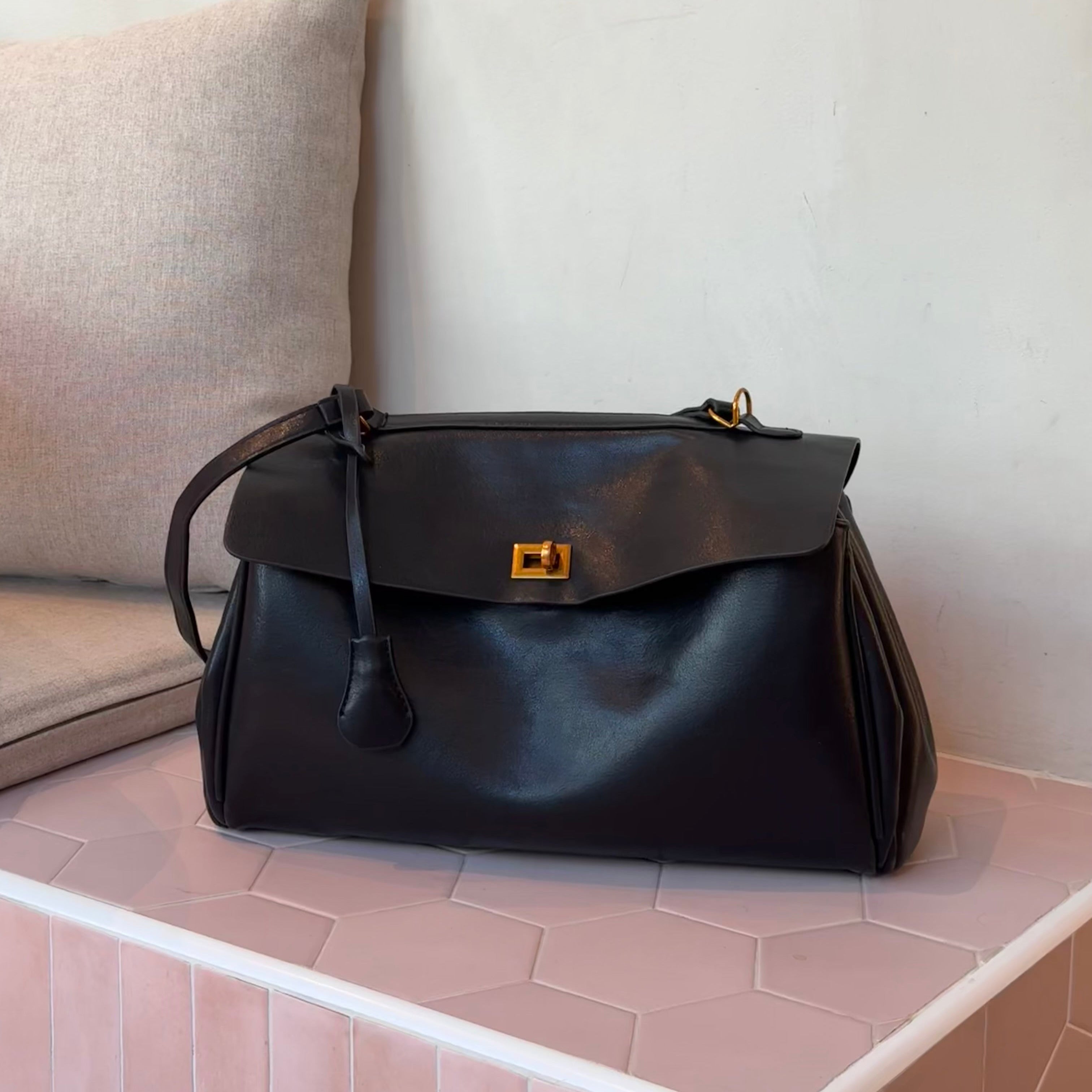 Friederike | Vintage-Henkeltasche mit Anhänger