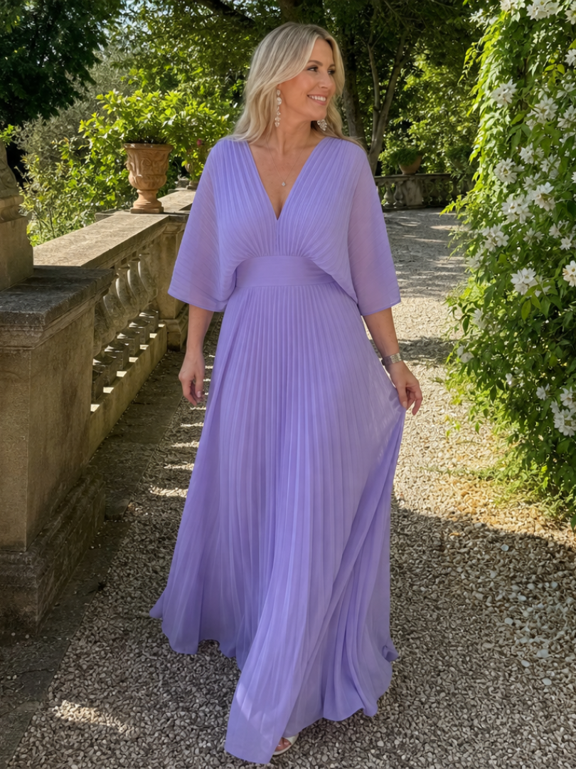 Ingrid | Plissee-Abendkleid mit V-Ausschnitt und langen Ärmeln – Ansicht 01