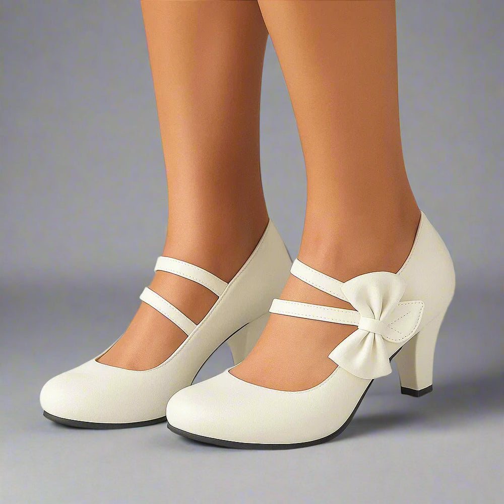 Margarete | Mary-Jane-Pumps mit Blockabsatz & Schleife – Ansicht 01