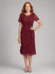 Sandra | Kurzärmeliges Stufen-Midikleid
